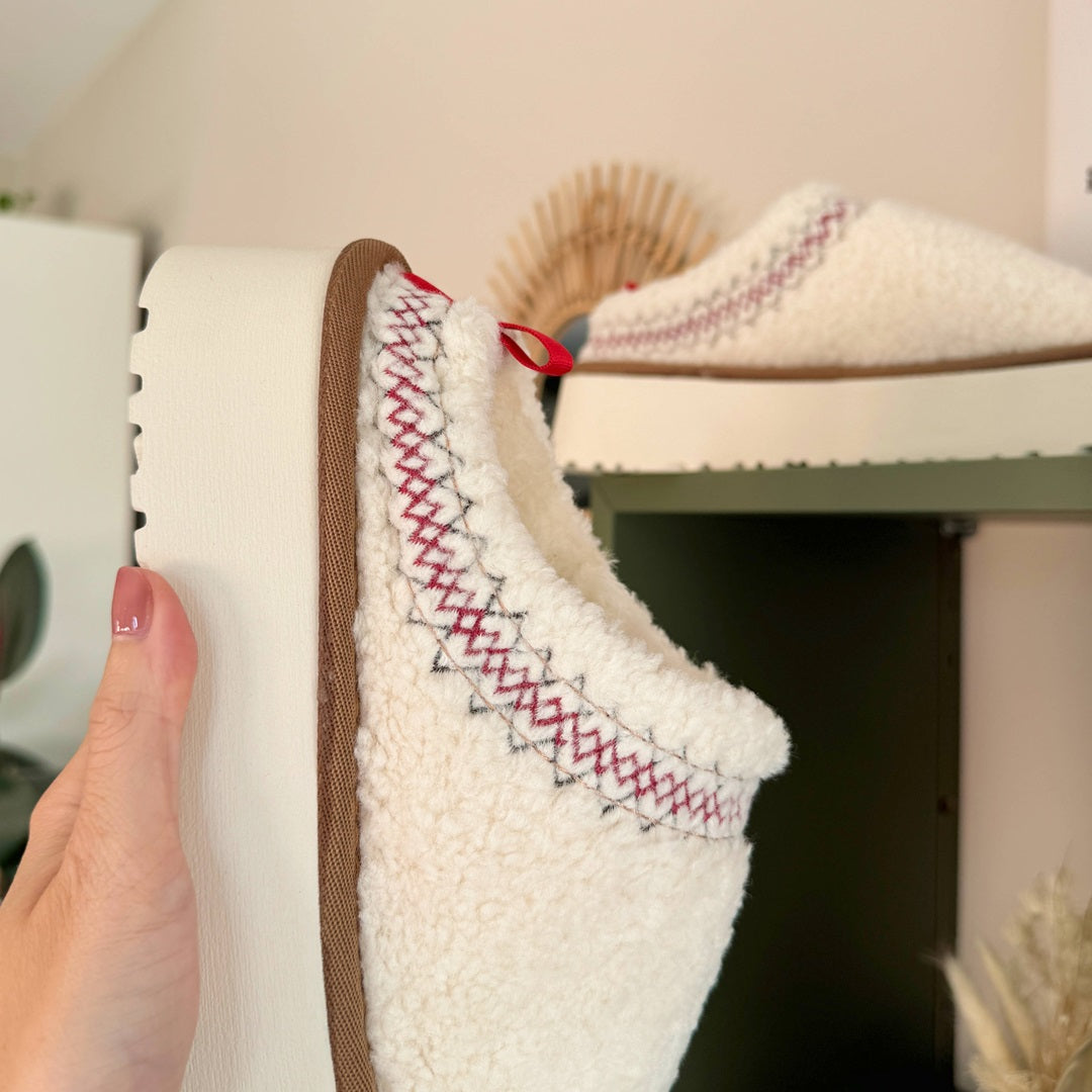 Claiere™| Elevated Sherpa Slippers