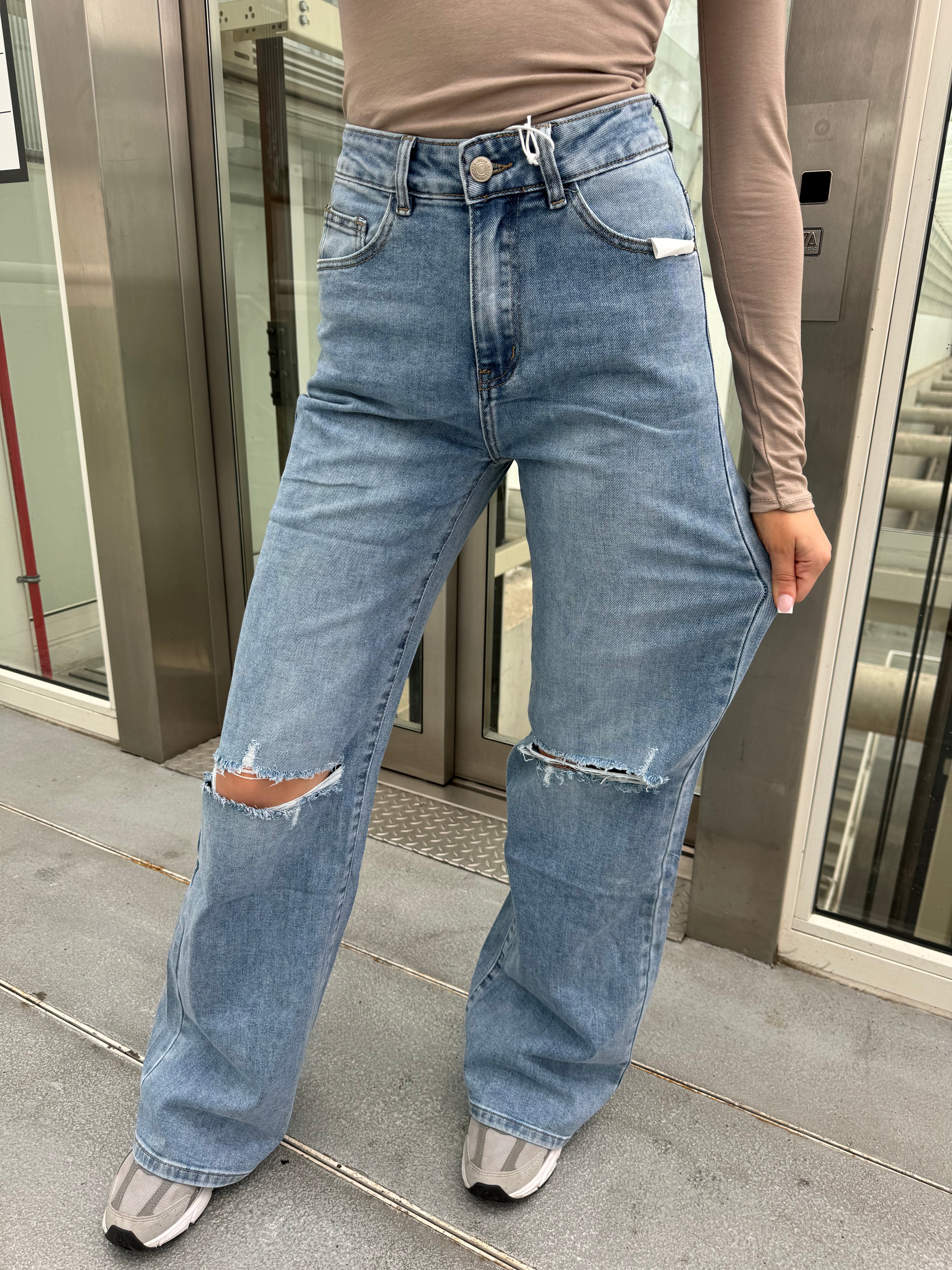 Claiere™ | Ripped Stretch Jeans